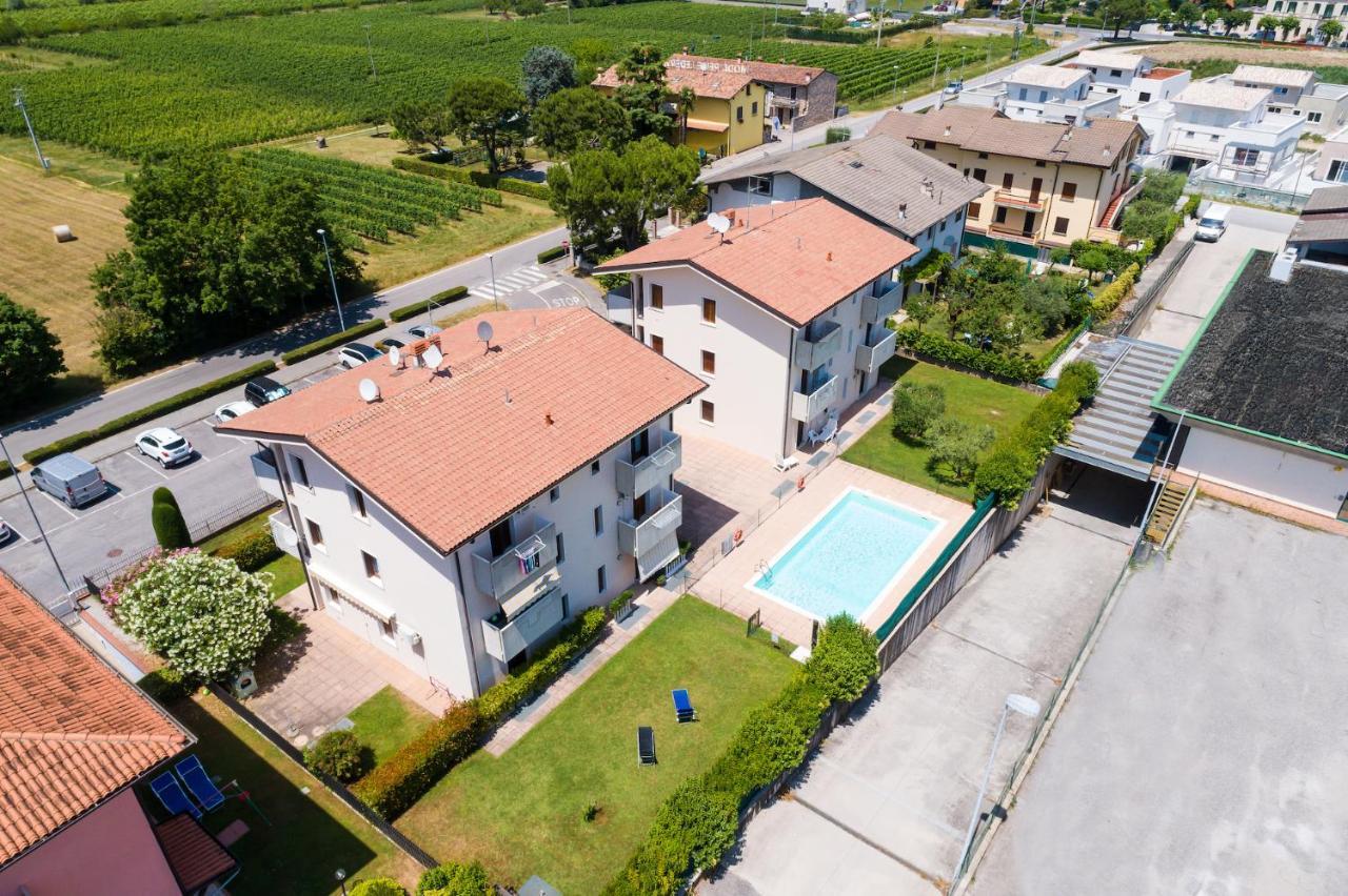 Wolf House - Sirmione Holiday Eksteriør bilde