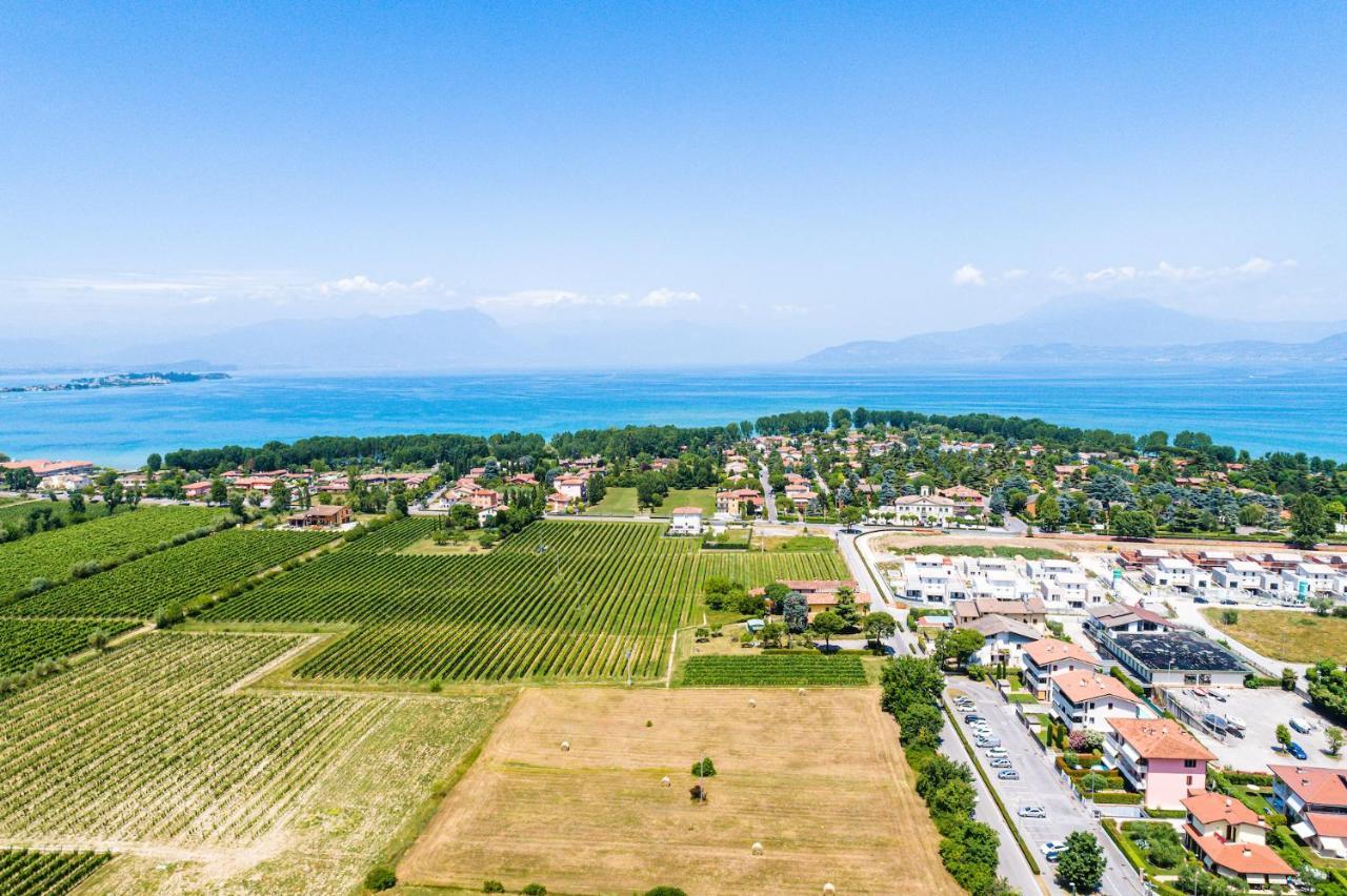 Wolf House - Sirmione Holiday Eksteriør bilde