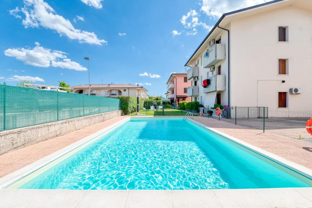Wolf House - Sirmione Holiday Eksteriør bilde