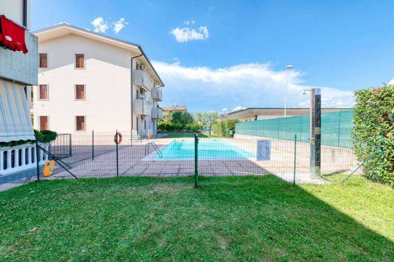 Wolf House - Sirmione Holiday Eksteriør bilde
